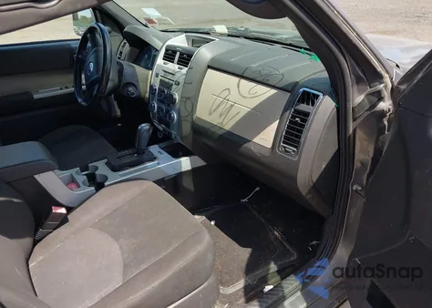 2010 Mercury Mariner from USA, damaged, VIN 4M2CN8B74AKJ15319